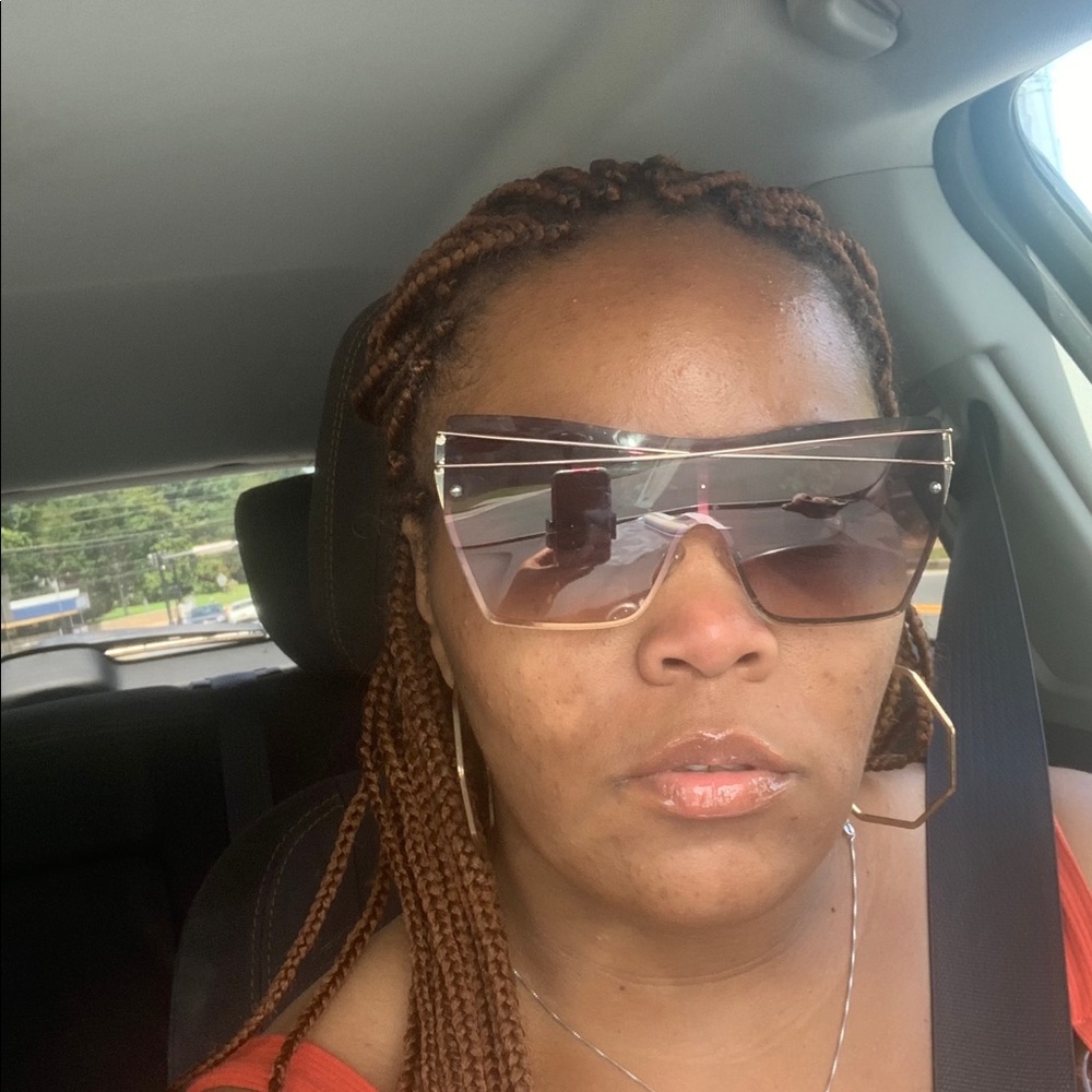 Meet your Posher, Tieshia